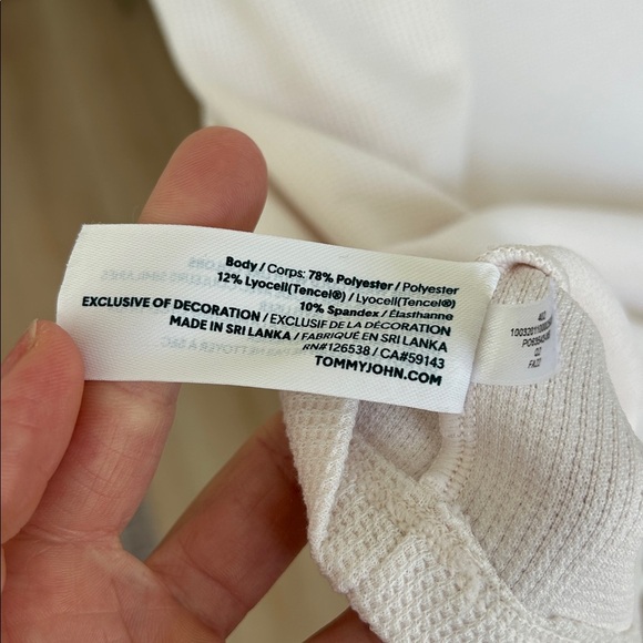 Tommy John Waffle Knit Top. Size Large. - Picture 4 of 4